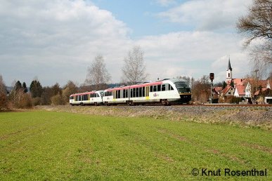 Auf der Strecke Hanau - Schöllkrippen ist seit Dezember 2005 die Hessische Landesbahn unterwegs. VT 302 & 306 sind am 30. März 2009 auf dem Weg nach Schöllkrippen.
