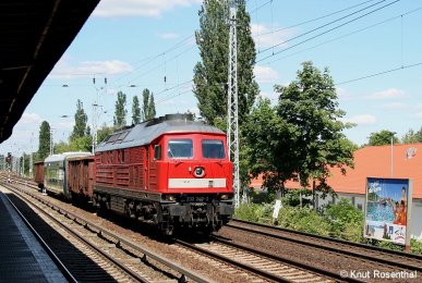 Am 16. Juni wurde ein Regioshuttle von Stadler Pankow nach Velten überführt.

Es handelt sich bei dem Regioshuttle um VT 650 702, der für die Agilis Verkehrsgesellschaft bestimmt ist, die im Juni 2011 den Betrieb im 