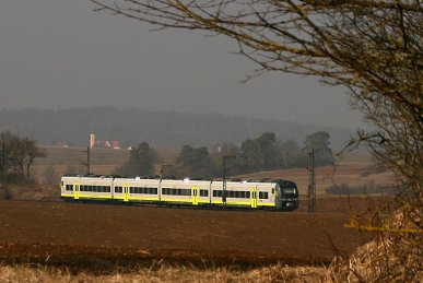 In der Oberpfalz wurde am 1.3.2011 ein 440er bei Willmannsdorf (Strecke Nürnberg - Regensburg) aufgenommen. Kurz zuvor hatte die neue Bahngesellschaft Agilis den Betrieb übernommen.