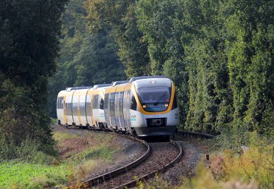Am 12.10.2015 wurde eine Doppeltraktion Talent der Eurobahn kurz vor Lage (Westf) aufgenommen
